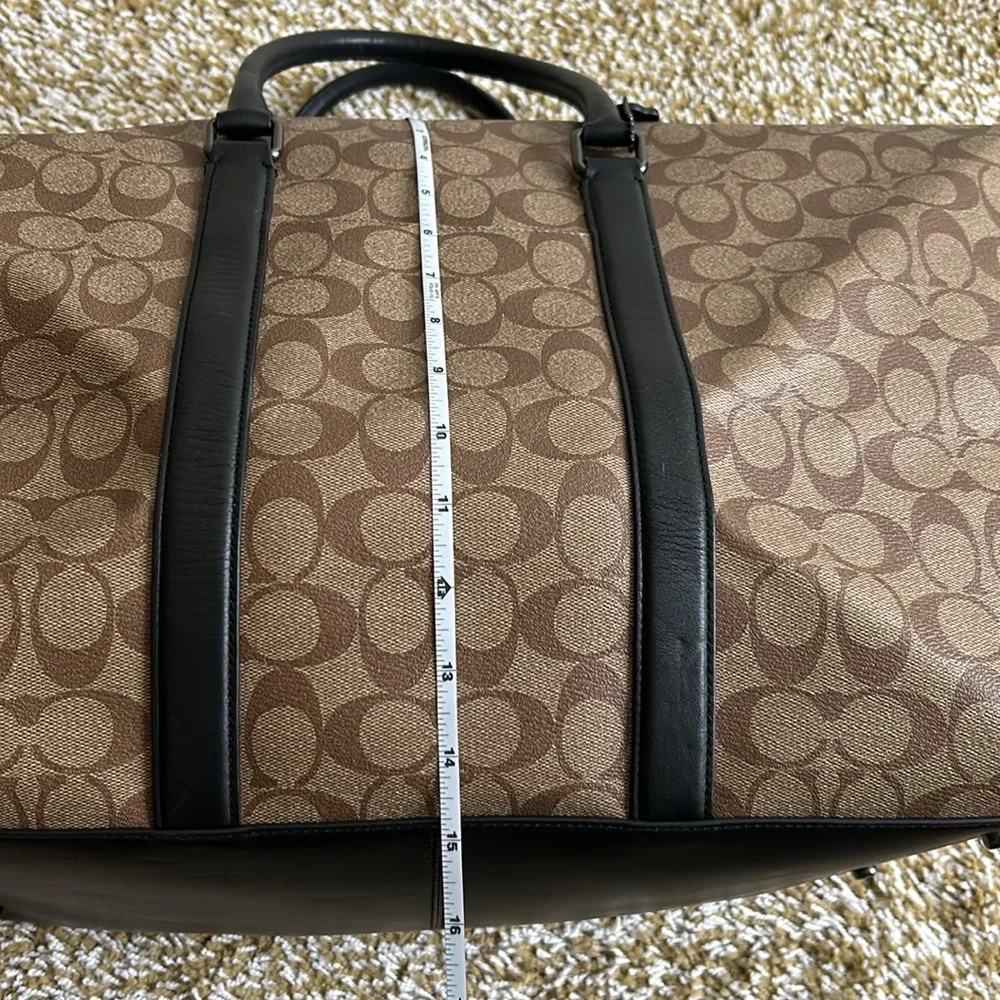 Coach - Picture 9 of 16